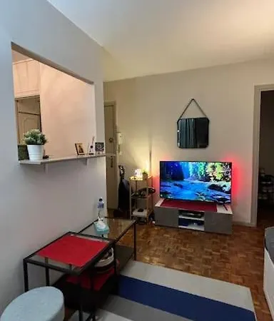Cozy Parisian Getaway Διαμέρισμα Παρίσι
