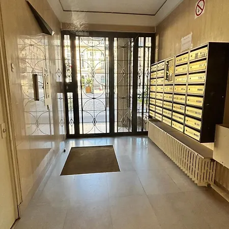 Διαμέρισμα Cozy Parisian Getaway